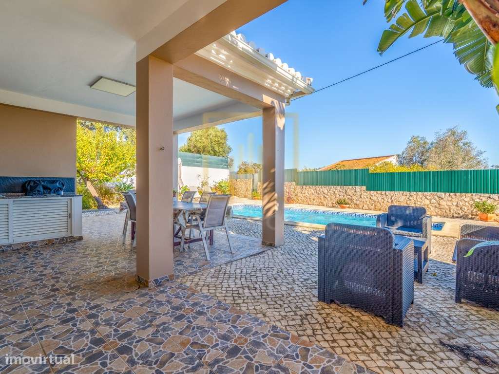 Moradia Isolada T3, com piscina, inserida em lote de 940m2, em Mexi...-8