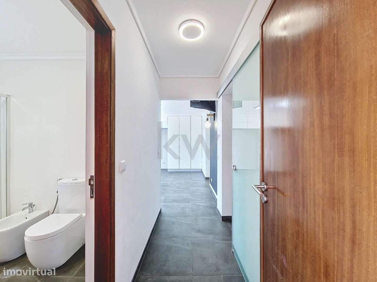 Moradia com 6 quartos, piscina aquecida, anexo e terreno com 2500m2 em-12