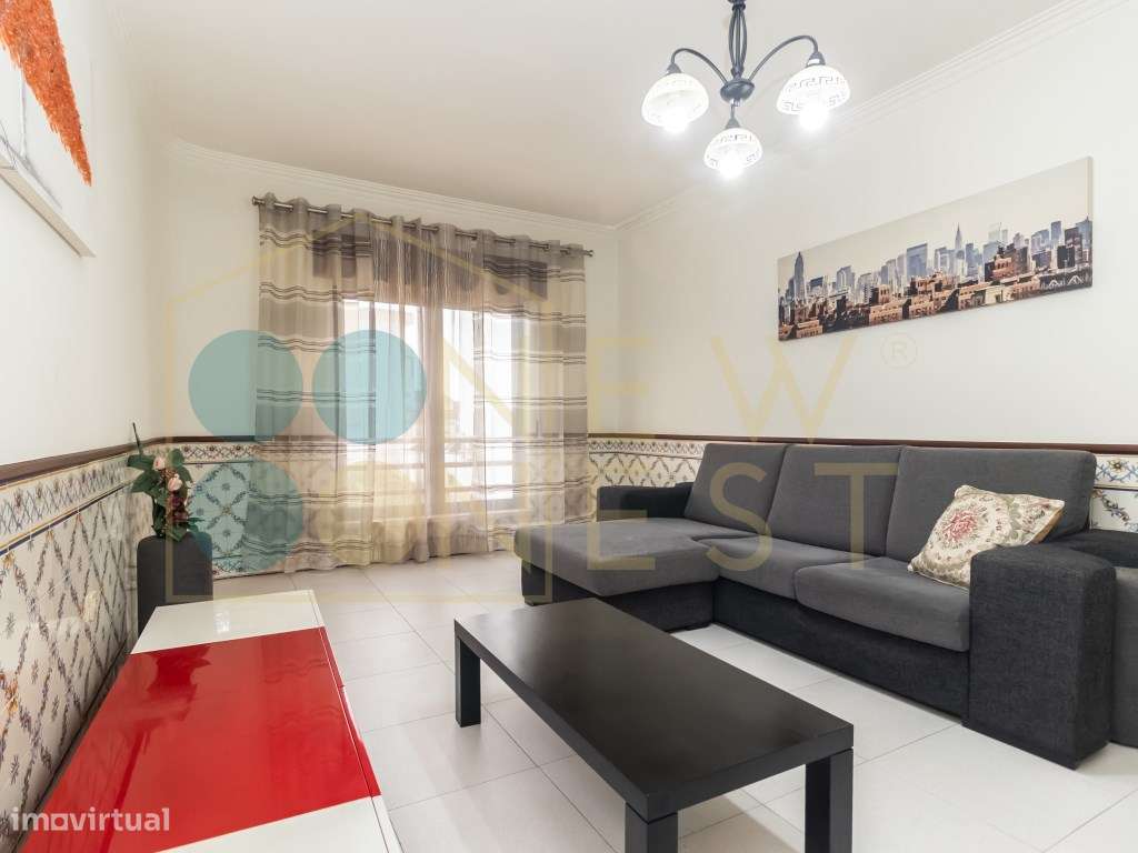 Apartamento T3 com elevador e parqueamento, junto ao Hospital-3