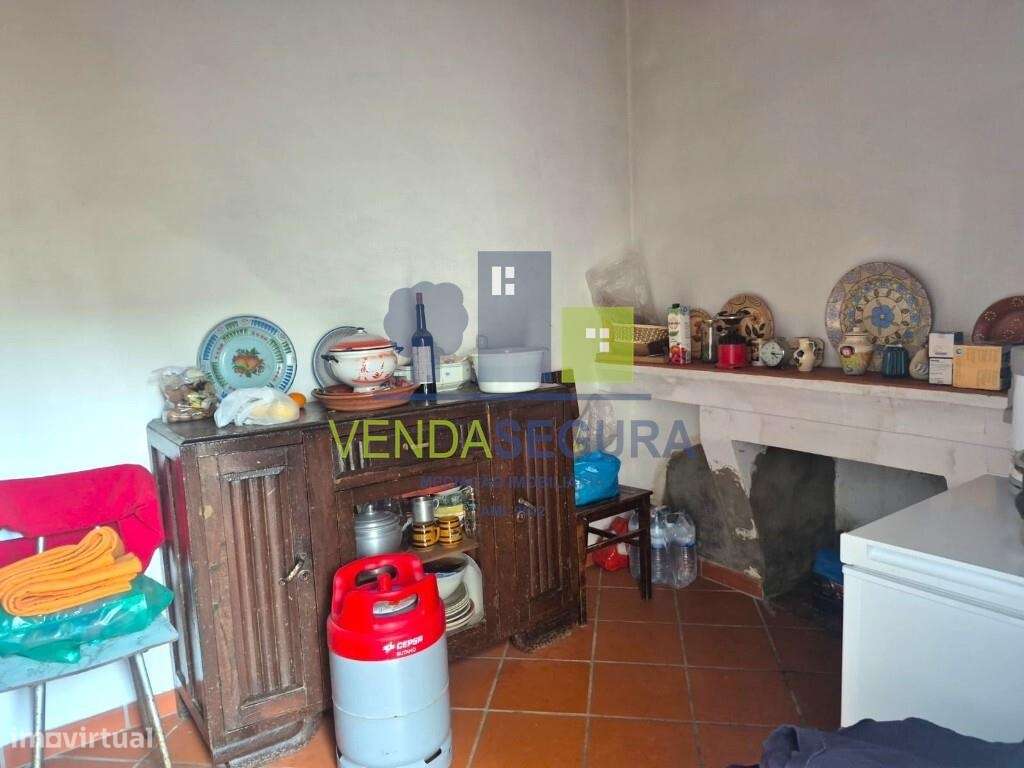 Moradia T3 com quintal, terraço e garagem | Pias-24