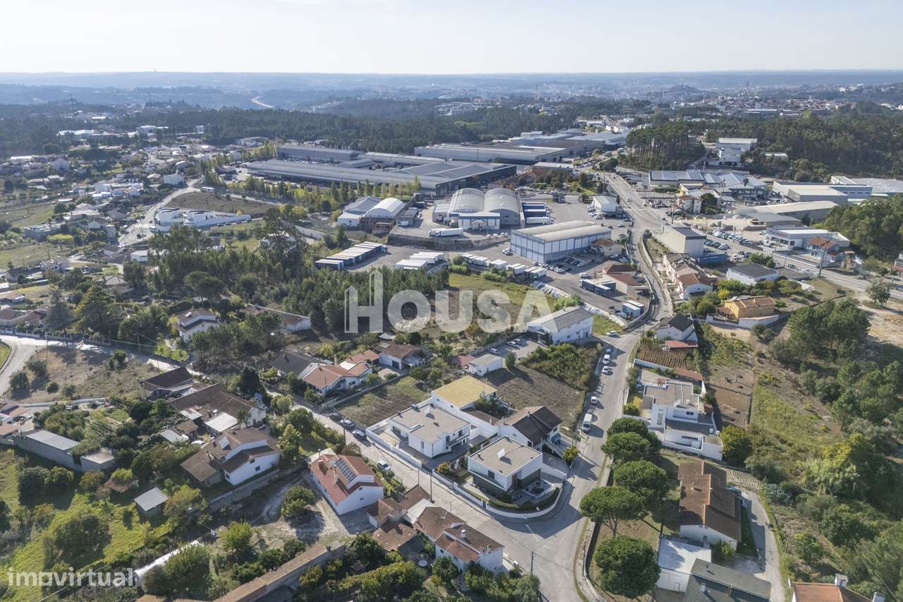 Moradia T3 Nova na Touria-48