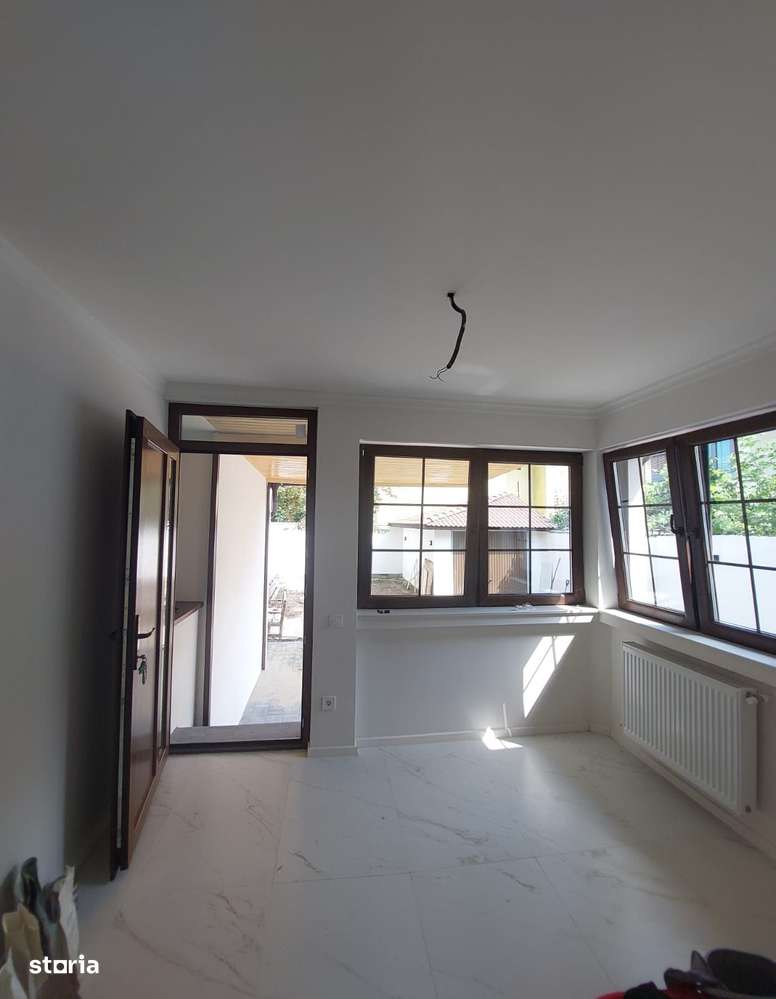 Casa de vanzare in Piata Abator-14