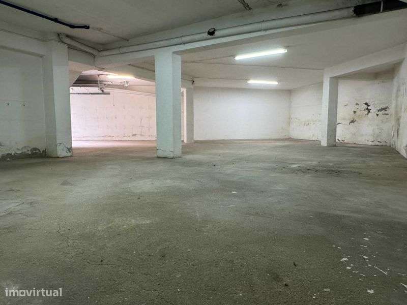 Garagem | Arrumação 100Mts2 - Grande imagem: 5/10