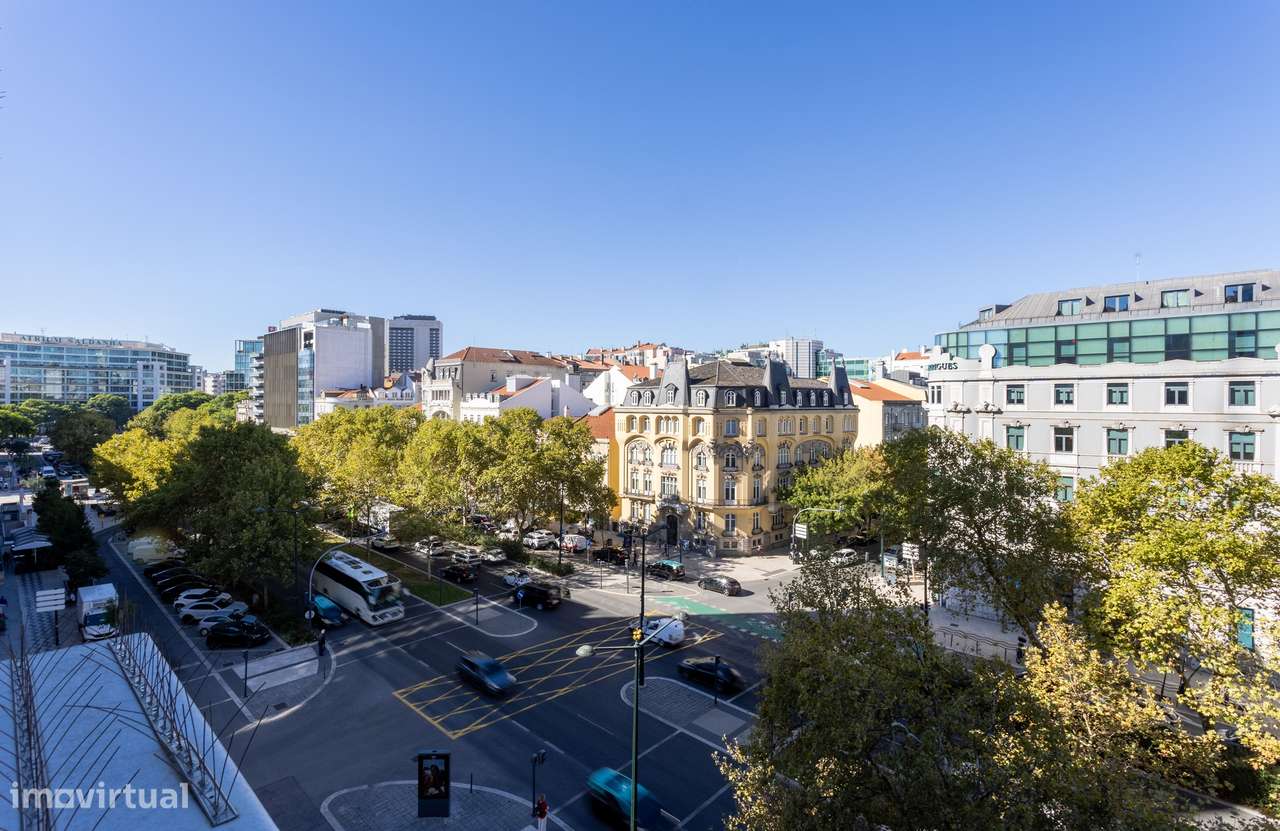 Apartamento T2 com elevador, Avenida da República, Lisboa-25