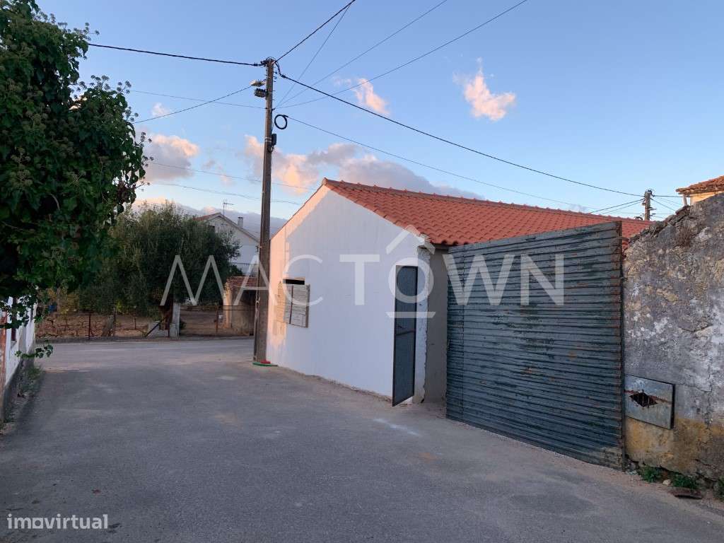 Estreie a Sua Nova Casa! Moradia Térrea com Excelente Localização - Grande imagem: 2/20