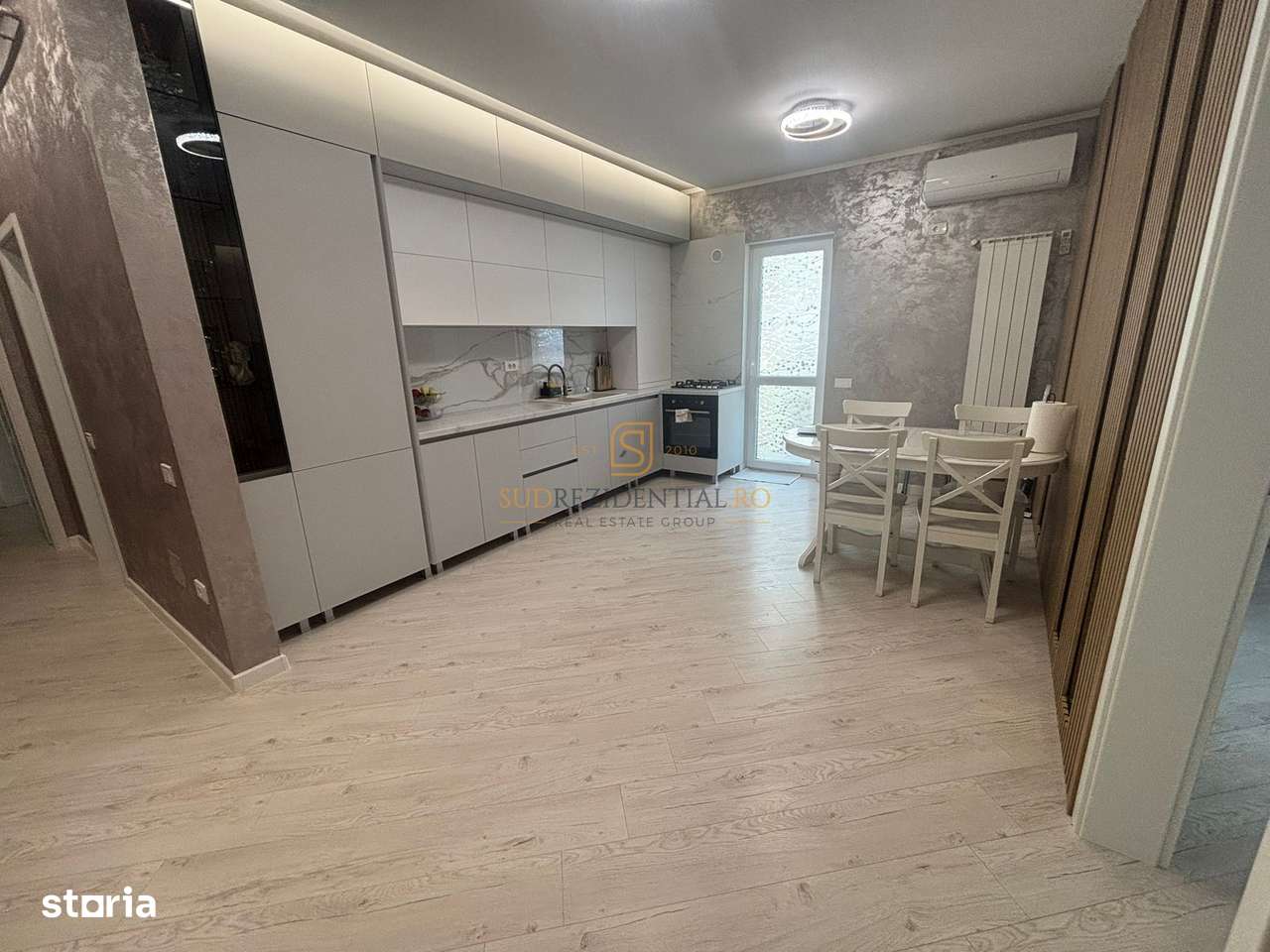 Apartament 3 camere de vanzare - 88.20 mp totali - mobilat partial | The Grand Kristal Residence - Sector 4