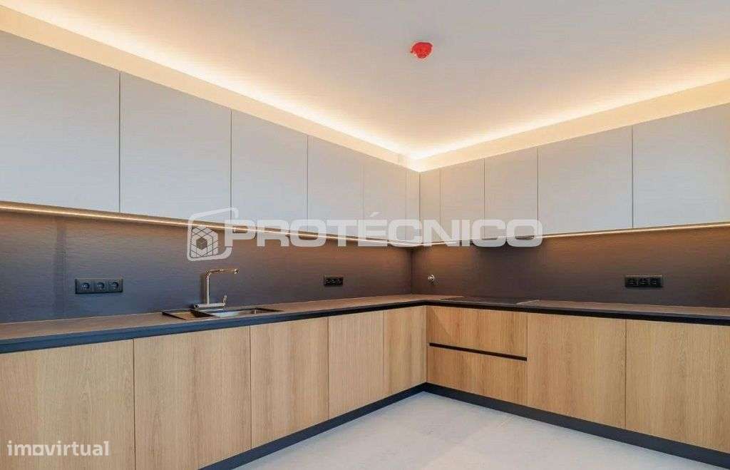 Moradia T4+1 de Luxo – Esgueira - Grande imagem: 3/26