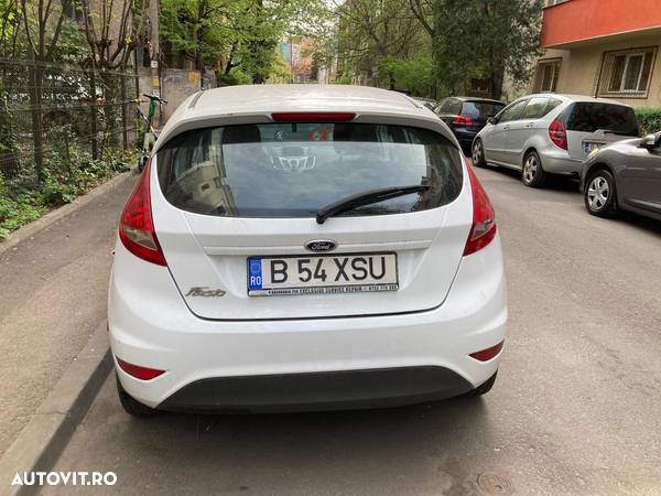 Ford Fiesta 1.4 TDCi Ambiente - 3