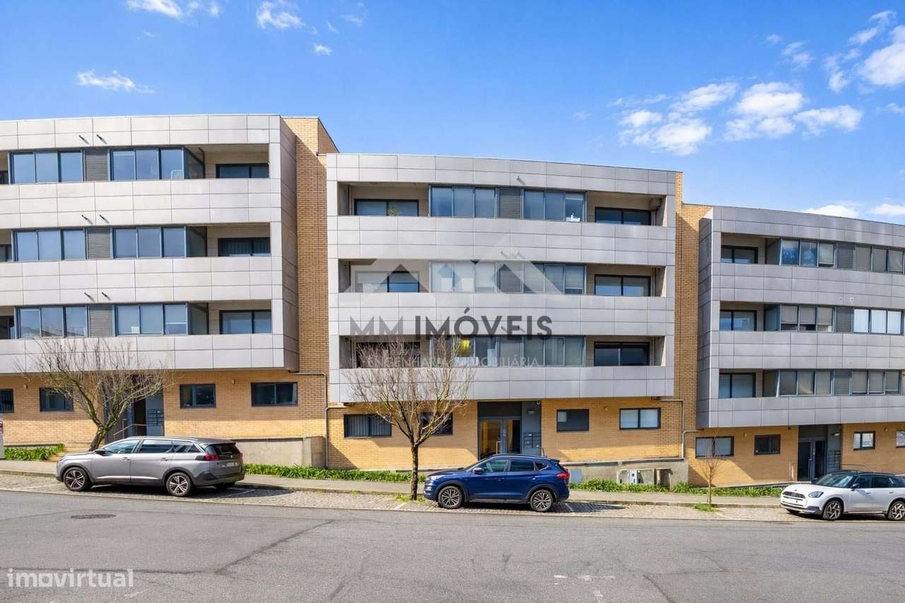 Apartamento T2 | Rio Tinto | Varanda | Suite | Elevador | Garagem Box - Grande imagem: 3/34