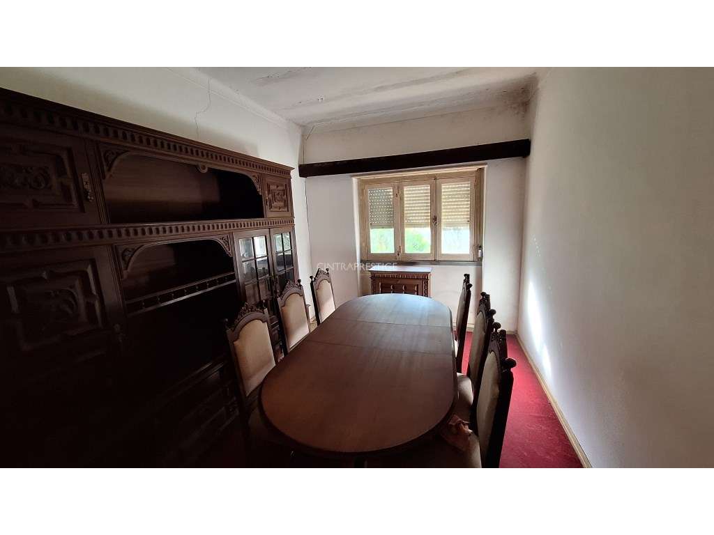 Moradia T3 no Mucifal, Colares, com terreno de 1165 m-9