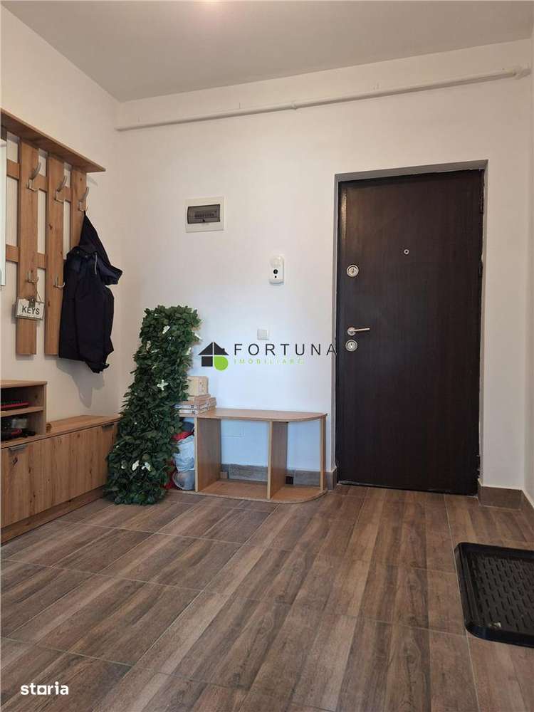Apartament 2 camere, zona Tractorul-6