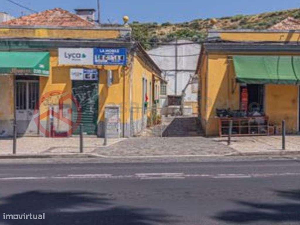 Prédio para Investimento em Olival Basto, Odivelas-47