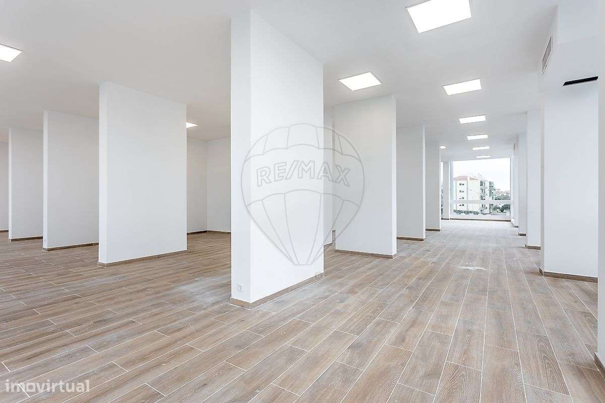 Loja  para arrendamento - Grande imagem: 3/12