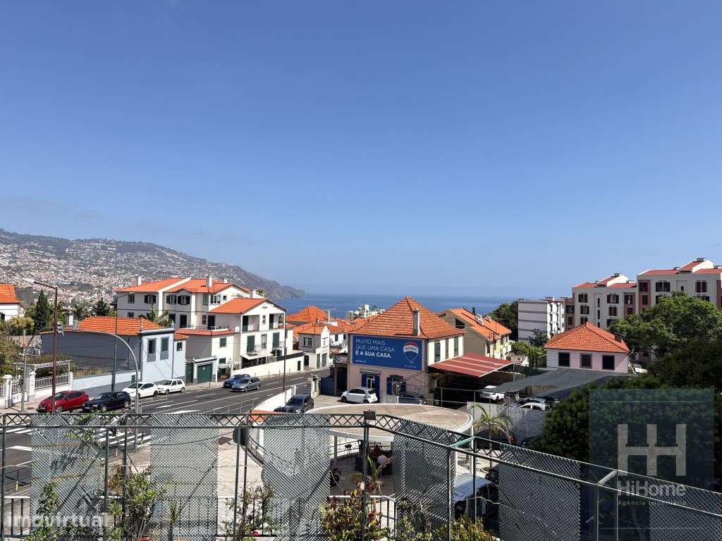 Apartamento T3 com garagem, centro Funchal, vista mar, serra e cidade.-14