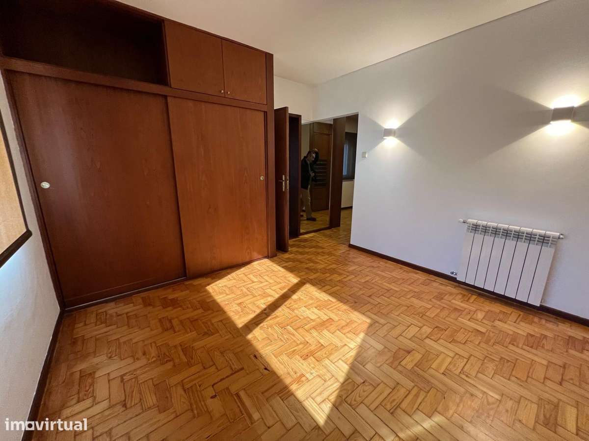 Moradia T4+2  3 Frentes monte dos Burgos-24