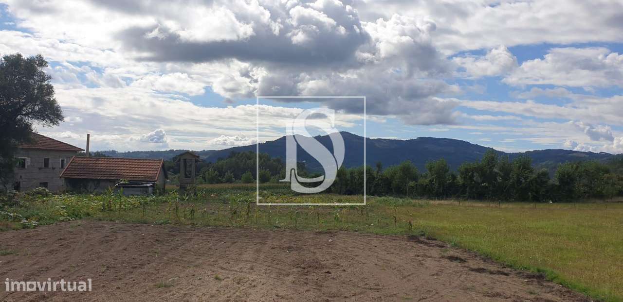 Moradia para Restaurar T3 Venda em Pinheiro,Vieira do Minho-9