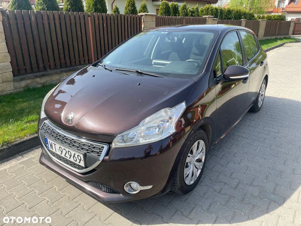 Peugeot 208