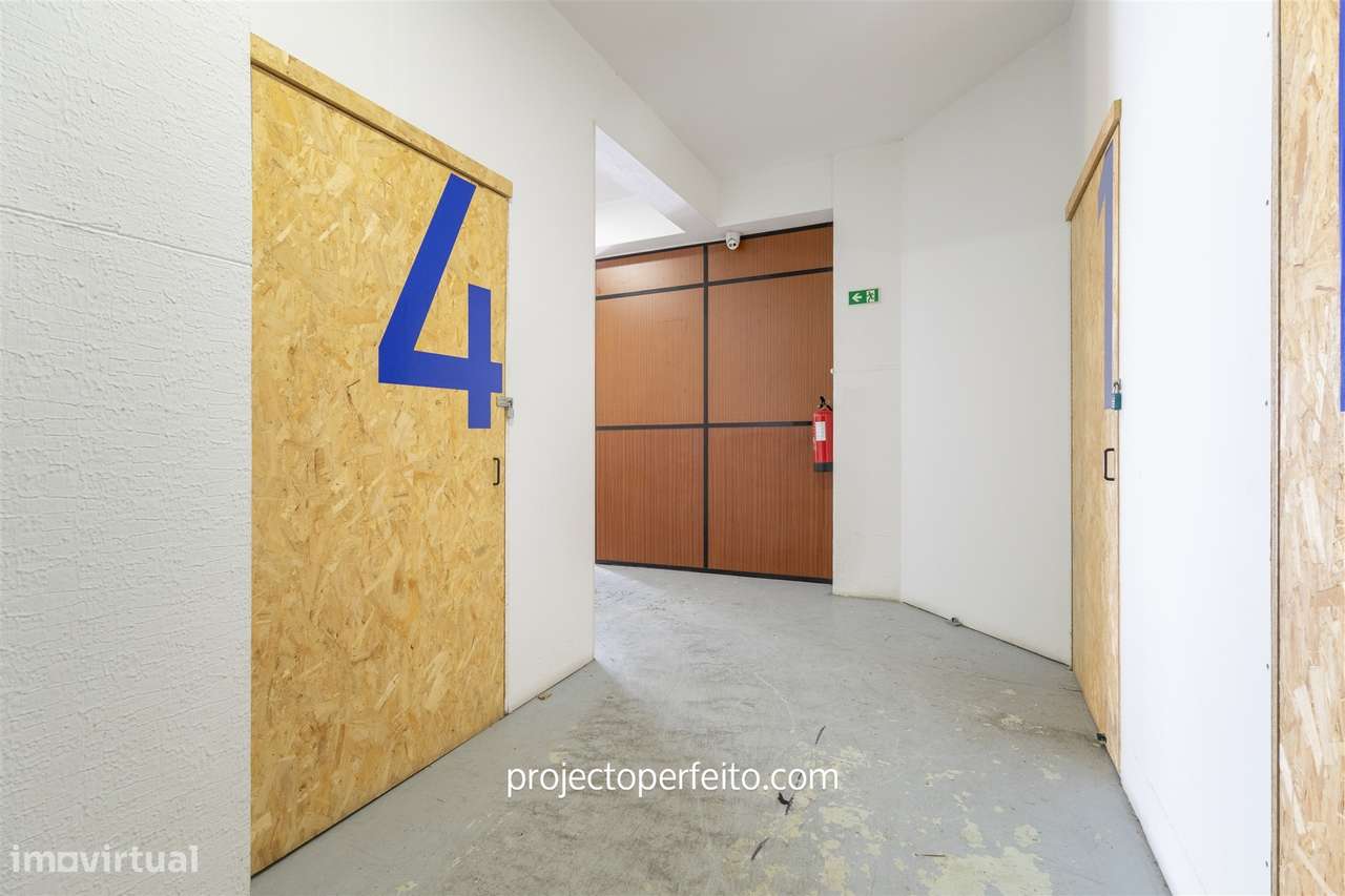 Armazém  Venda em Mafamude e Vilar do Paraíso,Vila Nova de Gaia - Grande imagem: 5/7