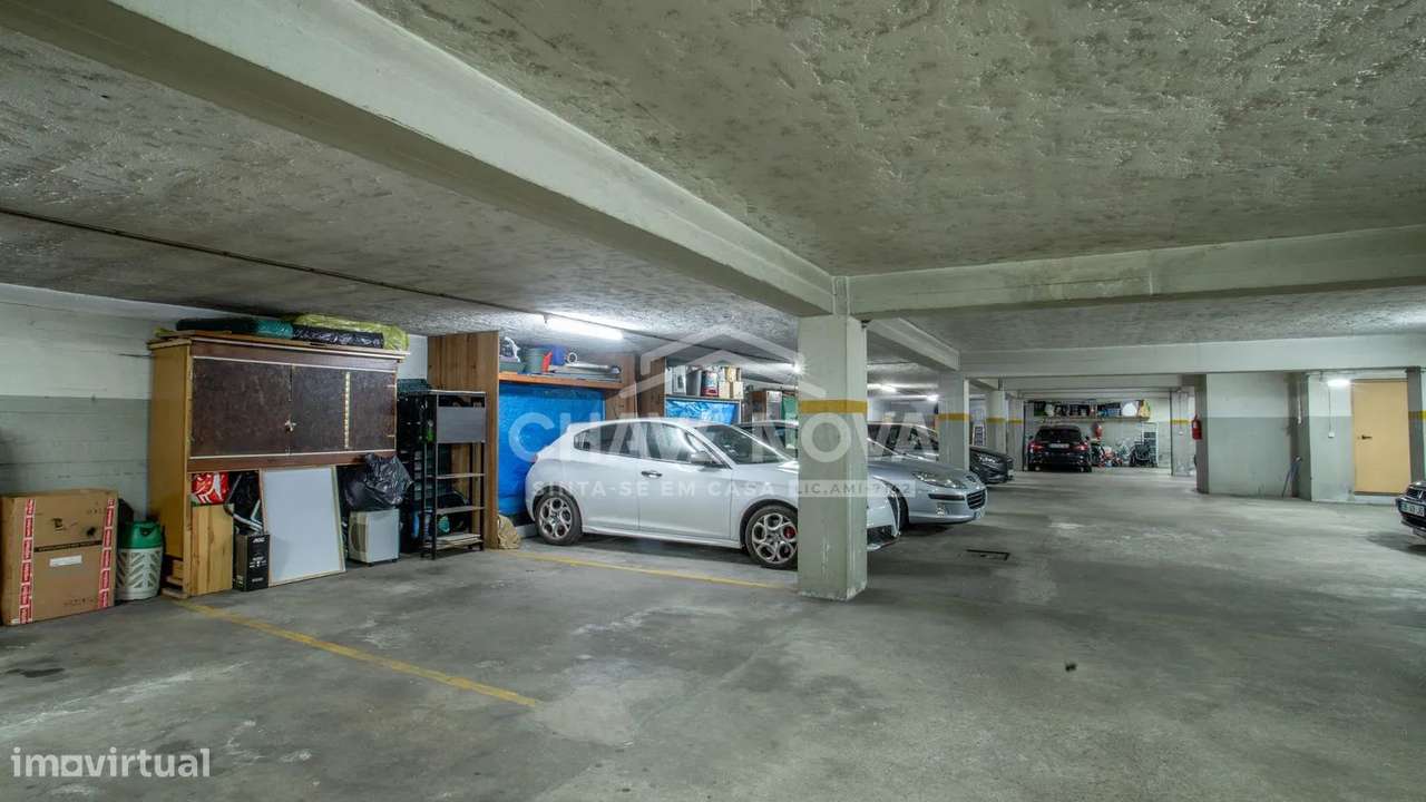 T1+1 c/ Terraço e Lugar de Garagem em Vilar do Paraíso-11