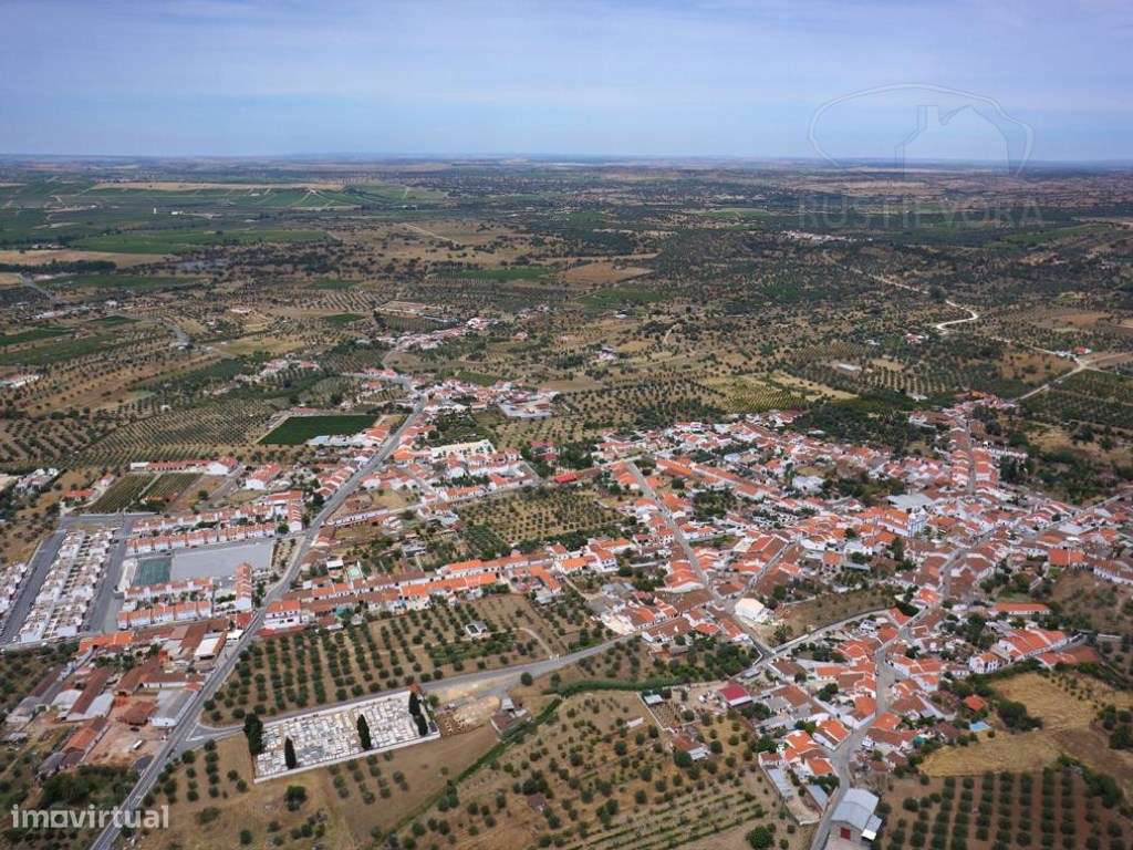 Negociável | Terreno Urbano em Reguengos de Monsaraz-9