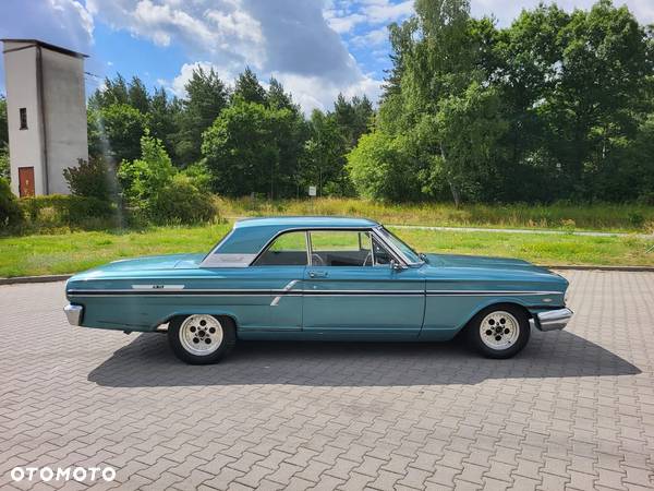 Ford Fairlane - 3