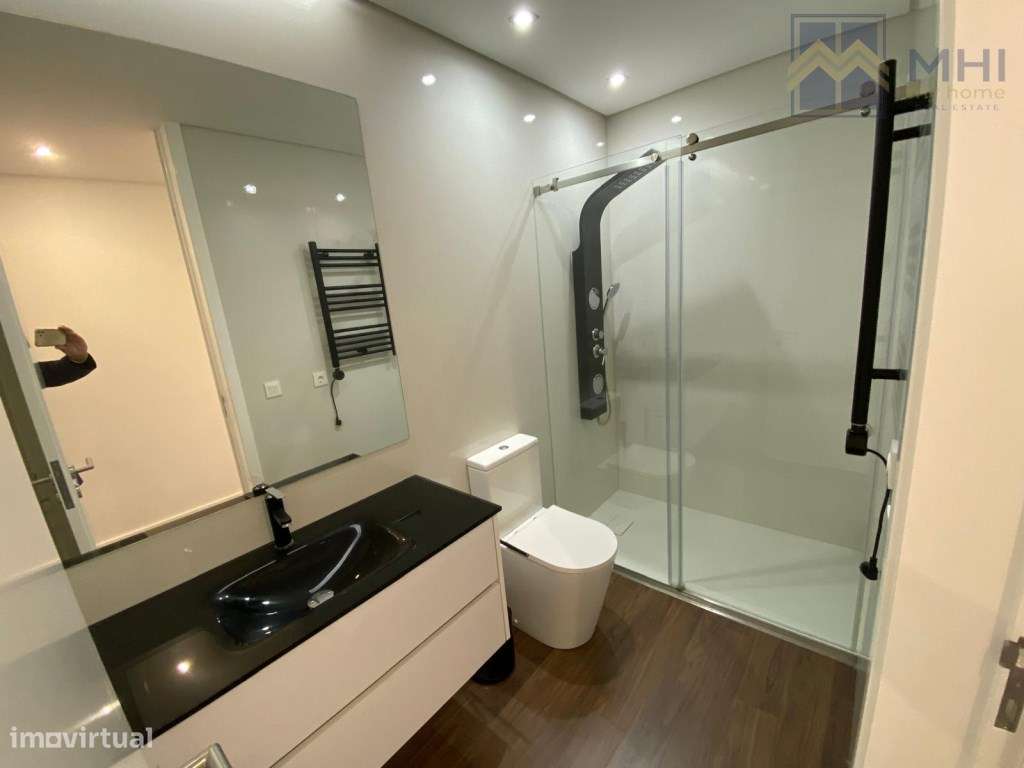 Apartamento T3 em Ramalde (Centro)-12