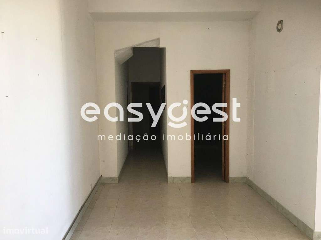 Loja Comercial com 148 m2 na Urbanização Linda Sol em Tábua - Grande imagem: 5/9