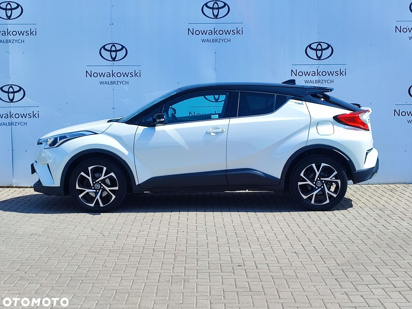 Toyota C-HR 1.2 T Dynamic - 5