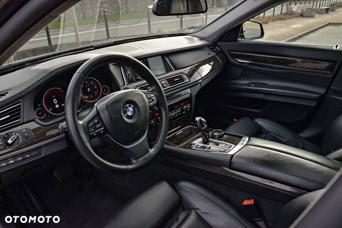 BMW Seria 7 730d - 5