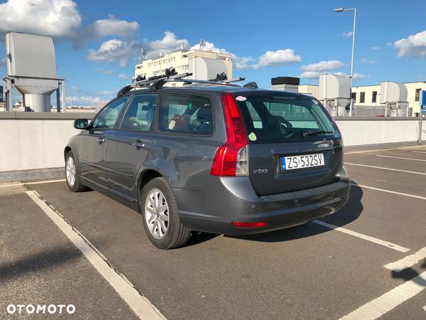 Volvo V50 2.0D Momentum - 4