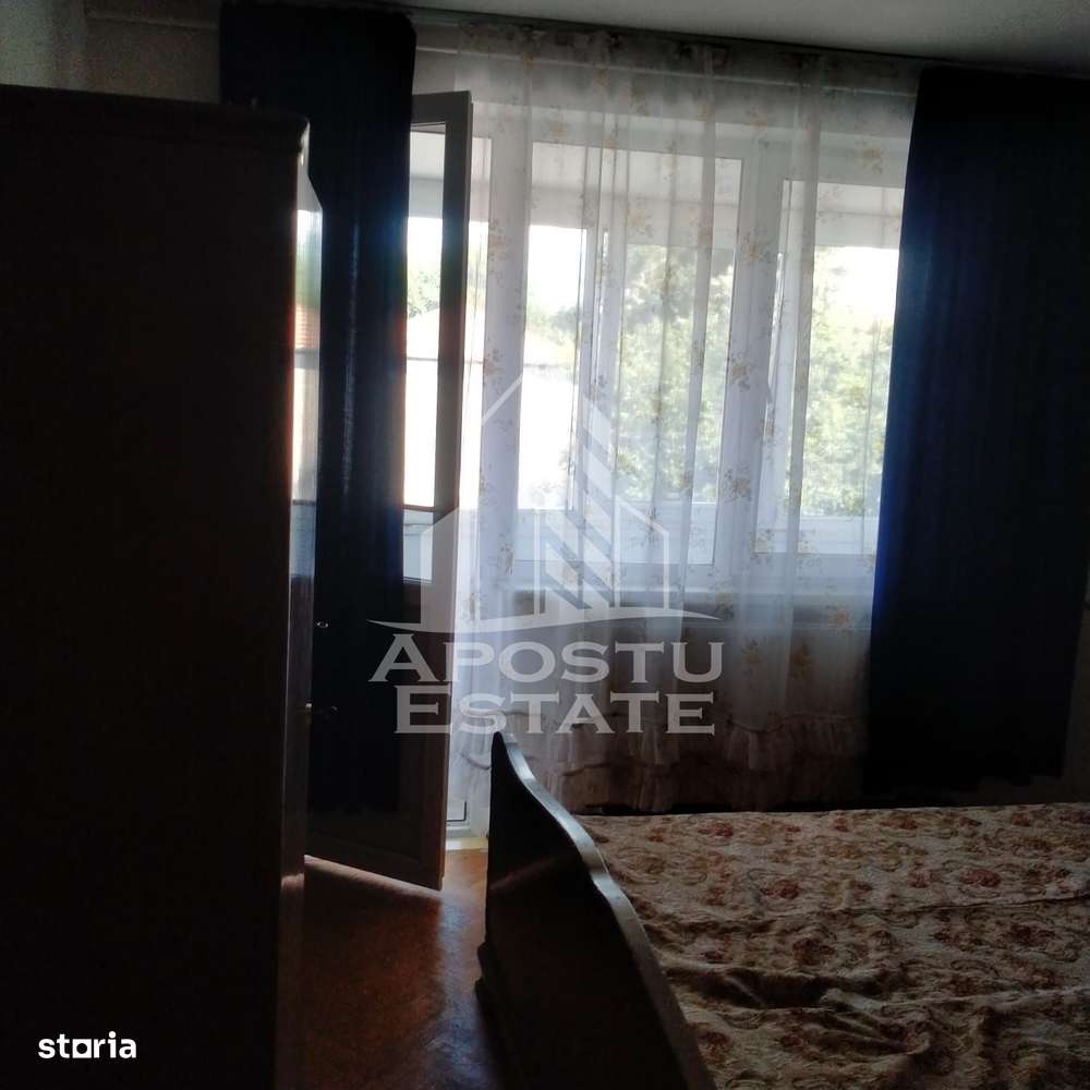 Apartament 3 camere, decomandat cu centrala proprie langa Medicina - Imagine principală: 3/10