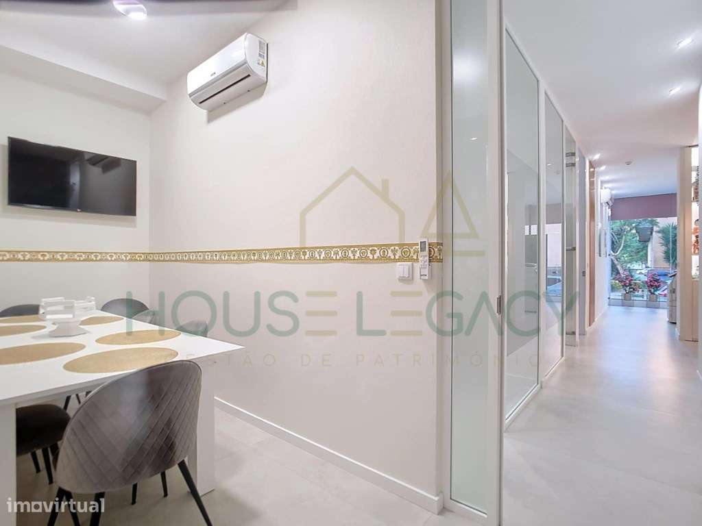 Loja versátil, luminosa e adaptável a várias atividades-12