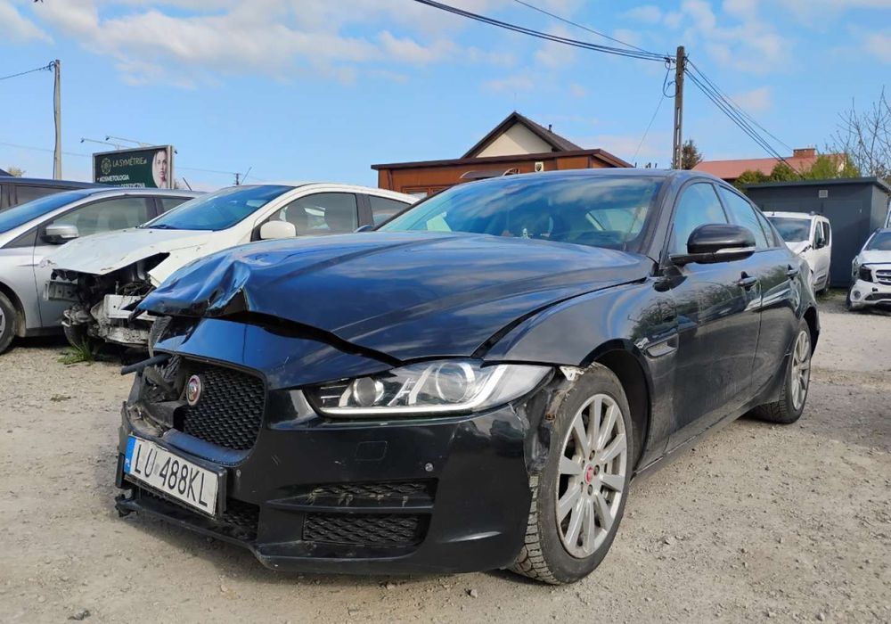 Jaguar XE 2016