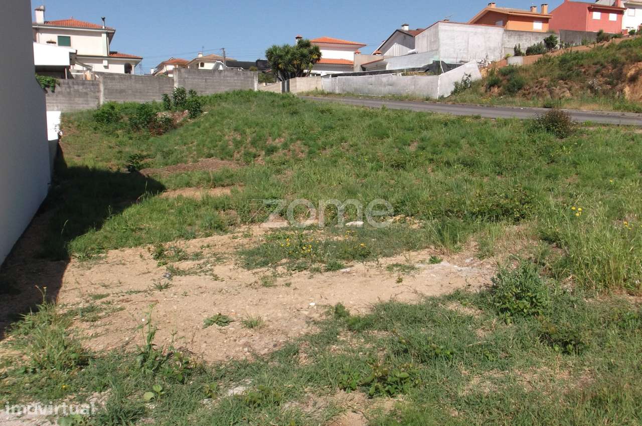 Terreno urbano no centro de Gião (Santa Maria da Feira)-16
