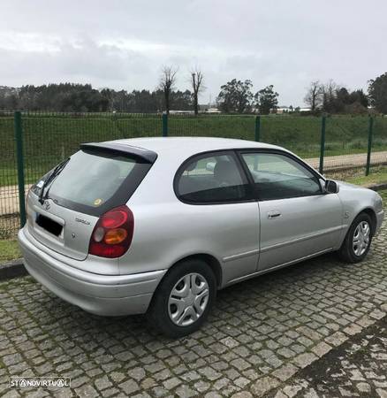 Toyota Corolla E11 1.9D 3P 2000 - Para Peças - 5