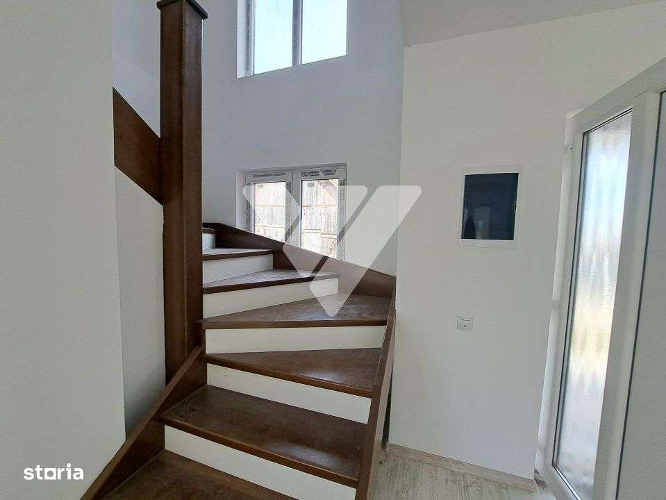 Casa ideala in Cisnadie: spatiu confort si liniste Grabiti-va acum! - Imagine principală: 5/17