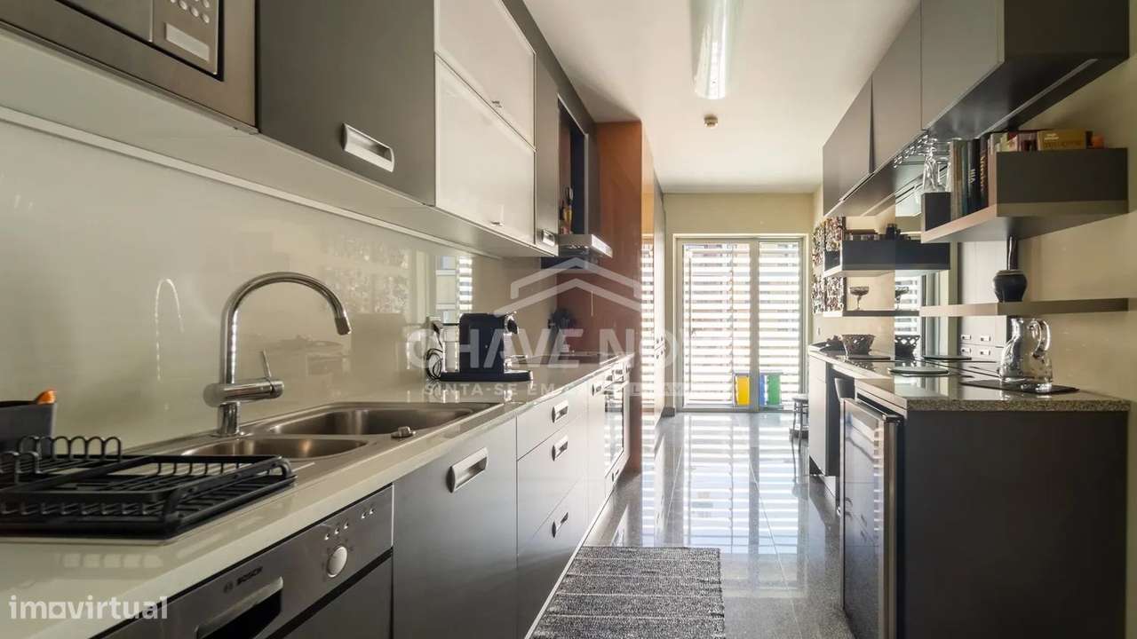 PS - Excelente Apartamento T3 em prédio Lake Towers, Vila Nova de Gaia-9