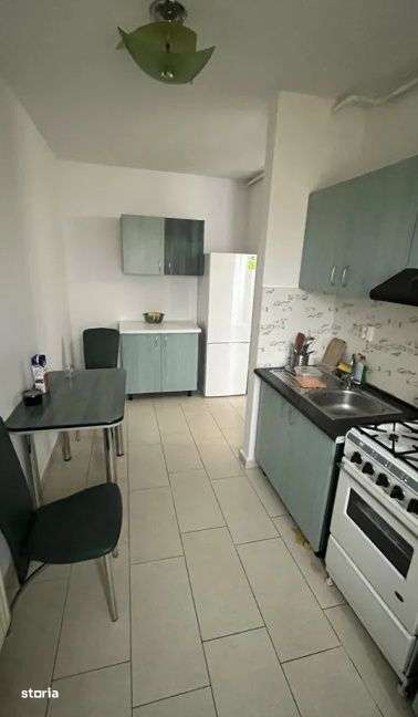 Apartament cu o camera, 37 mp, balcon, zona BMW-4
