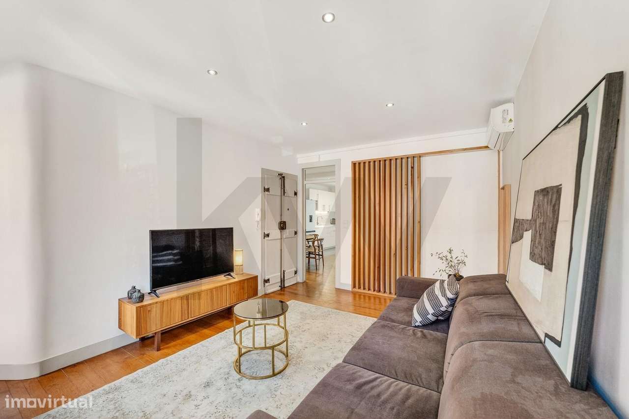 Espaçoso T1 remodelado com terraço exclusivo, em prédio histórico | Al - Grande imagem: 5/27