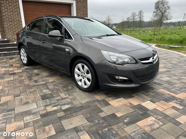 Opel Astra 1.4 Turbo Active - 2