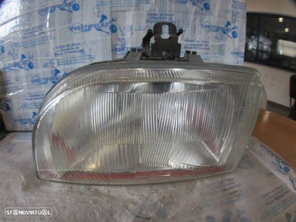 Farol Far1587 FORD FIESTA XR2 1990 1.6I 110Cv 3P VERMELHO ESQ H4 VALEO - 1