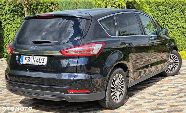 Ford S-Max - 39