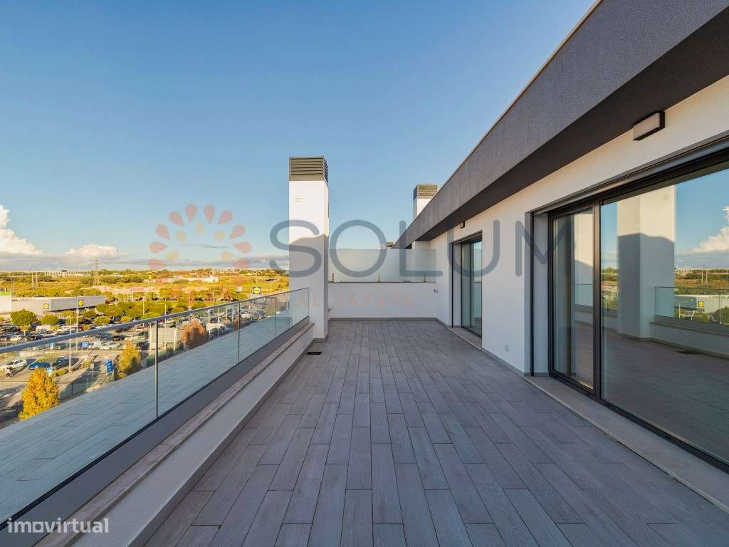 Duplex T4 novo - Portas da Cidade - Montijo-13