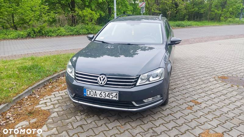 Volkswagen Passat 2.0 TDI Comfortline - 4