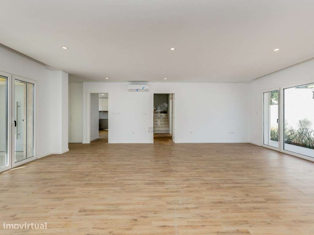 MORADIA T4 NOVA - Grande imagem: 4/53