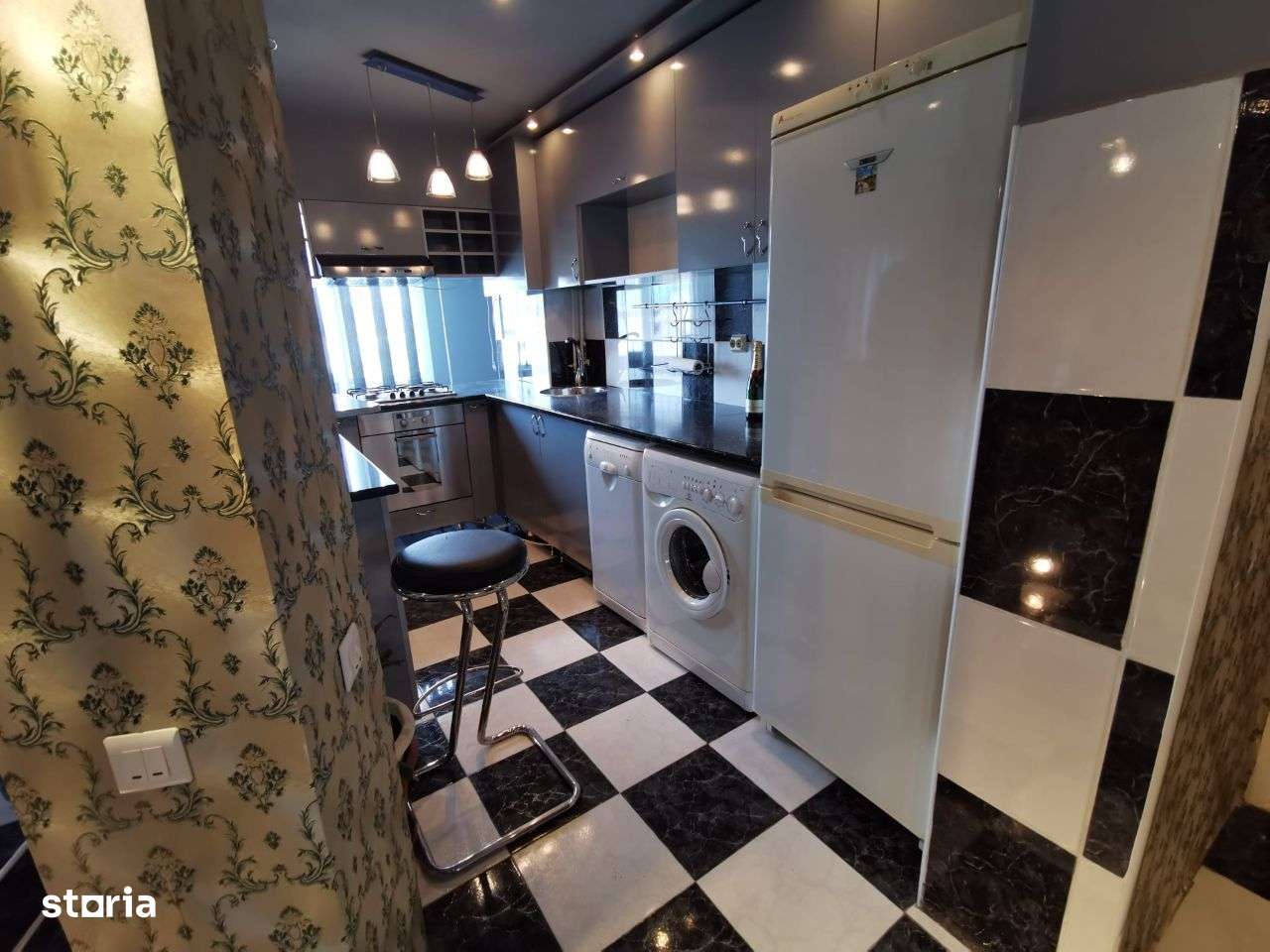 Apartament 2 camere decomandat zona B-dul Decebal, et. 4 din 7 - Imagine principală: 4/17