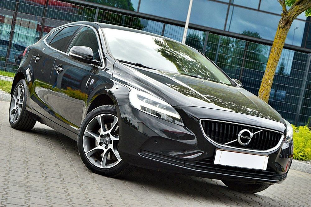Volvo V40 II 2016