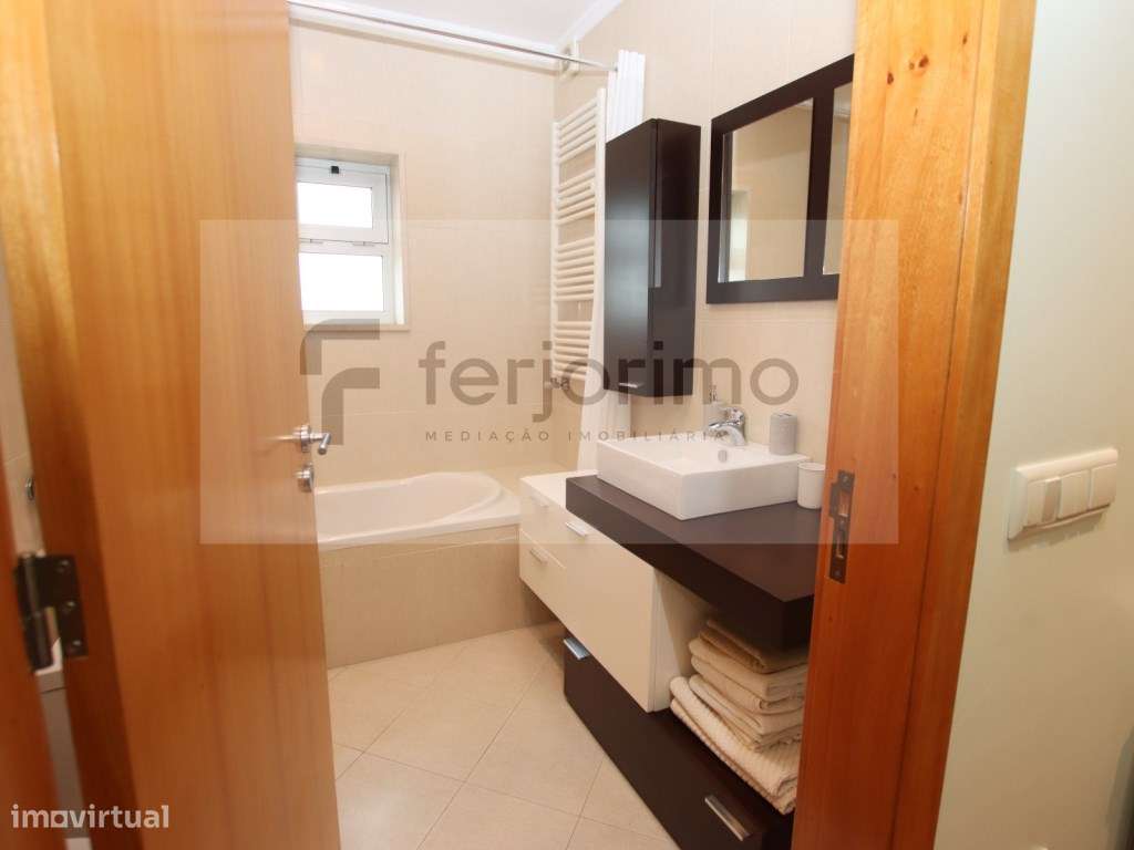 'NOVIDADE'
Excelente Moradia Geminada-50