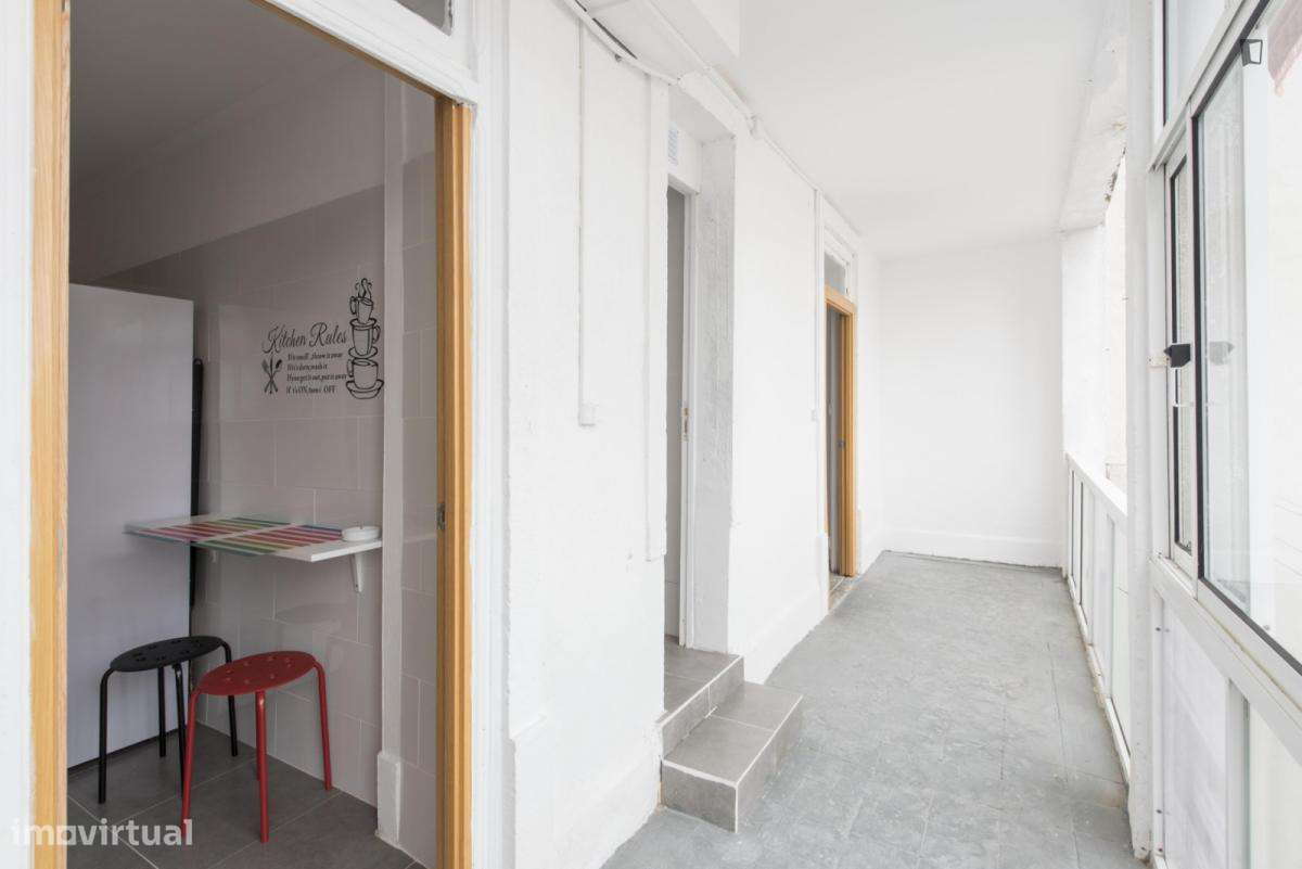 Quarto - localizado em Arroios Lisbon - Grande imagem: 3/8