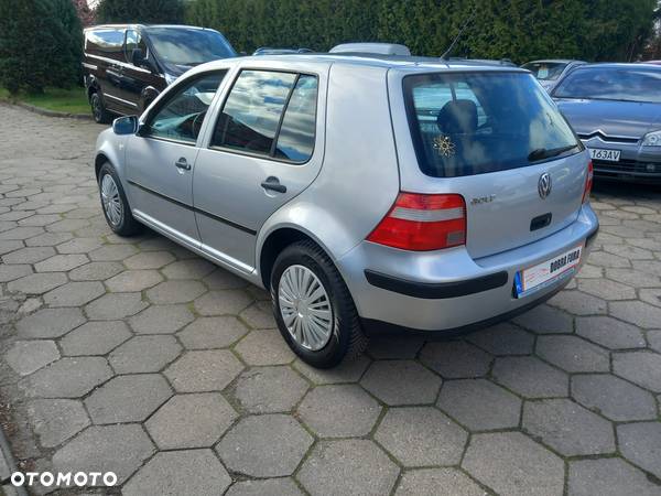 Volkswagen Golf IV 1.4 16V Comfortline - 4